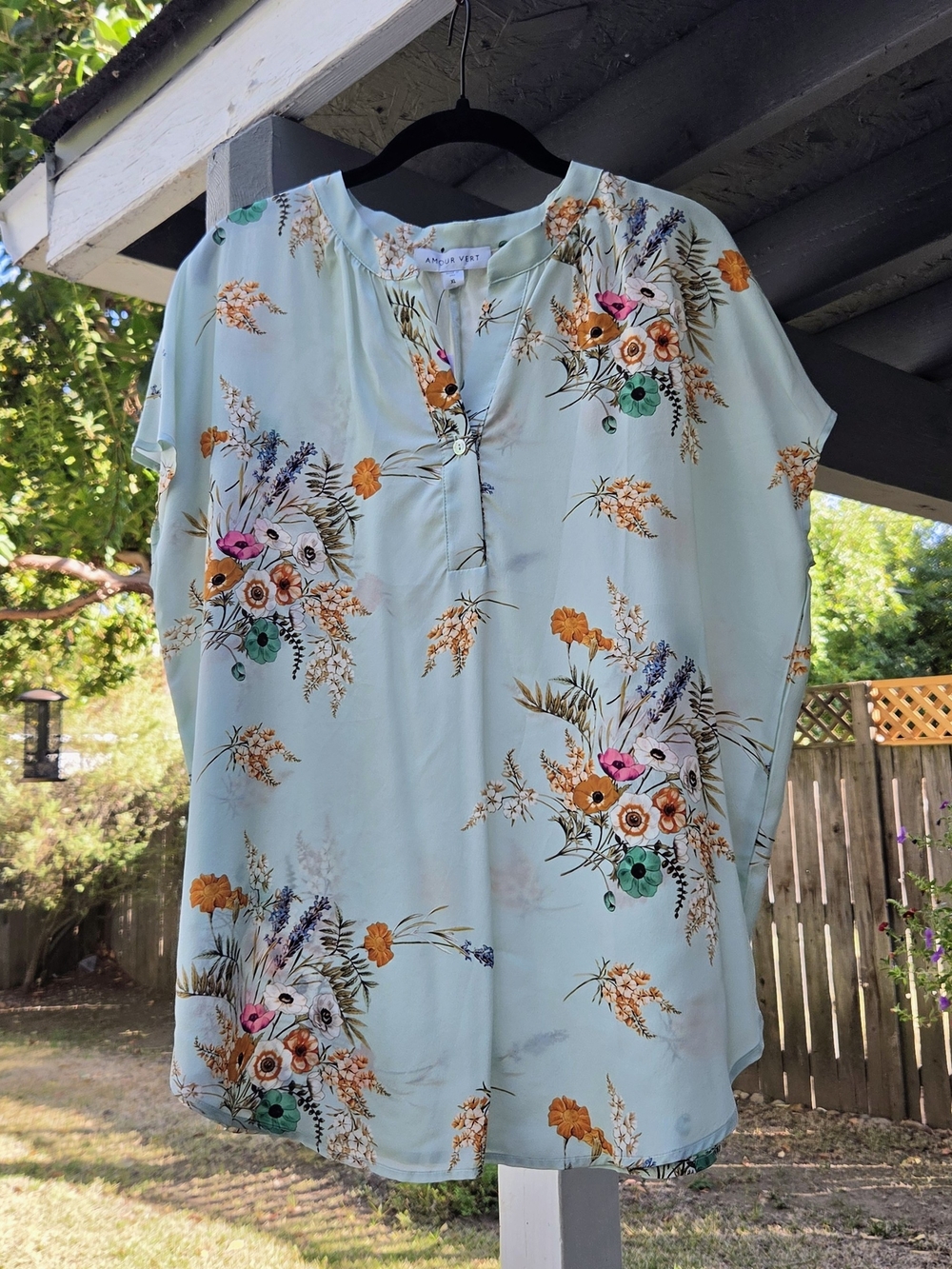 Amour Vert Washable 100% Silk Mint Green Floral Short-Sleeve Blouse NWT!